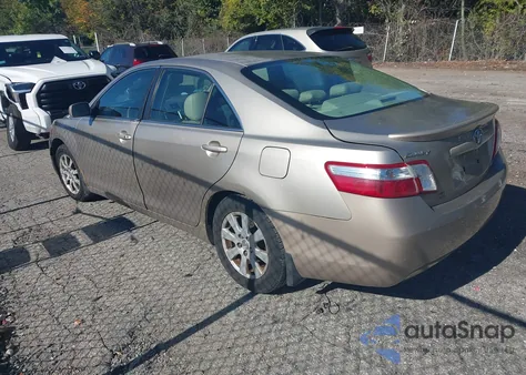2007 Toyota Camry Hybrid z USA, uszkodzony, nr VIN JTNBB46K373029435
